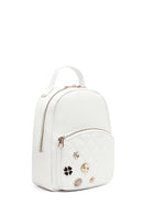 Kadın Beyaz Aksesuarlı Kapitone Sırt Çantası | Derimod Kadın Beyaz Aksesuarlı Kapitone Sırt Çantası | Derimod