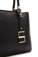 Kadın Siyah Uzun Askılı Aksesuar Detaylı Kol Çantası | Derimod Kadın Siyah Uzun Askılı Aksesuar Detaylı Kol Çantası | Derimod