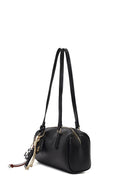 Kadın Siyah Aksesuarlı Omuz Çantası | Derimod Kadın Siyah Aksesuarlı Omuz Çantası | Derimod