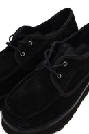Kadın Siyah Kalın Tabanlı Bağcıklı Süet Deri Teddy Casual Ayakkabı | Derimod Kadın Siyah Kalın Tabanlı Bağcıklı Süet Deri Teddy Casual Ayakkabı | Derimod