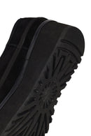 Kadın Siyah Kalın Tabanlı Bağcıklı Süet Deri Teddy Casual Ayakkabı | Derimod Kadın Siyah Kalın Tabanlı Bağcıklı Süet Deri Teddy Casual Ayakkabı | Derimod