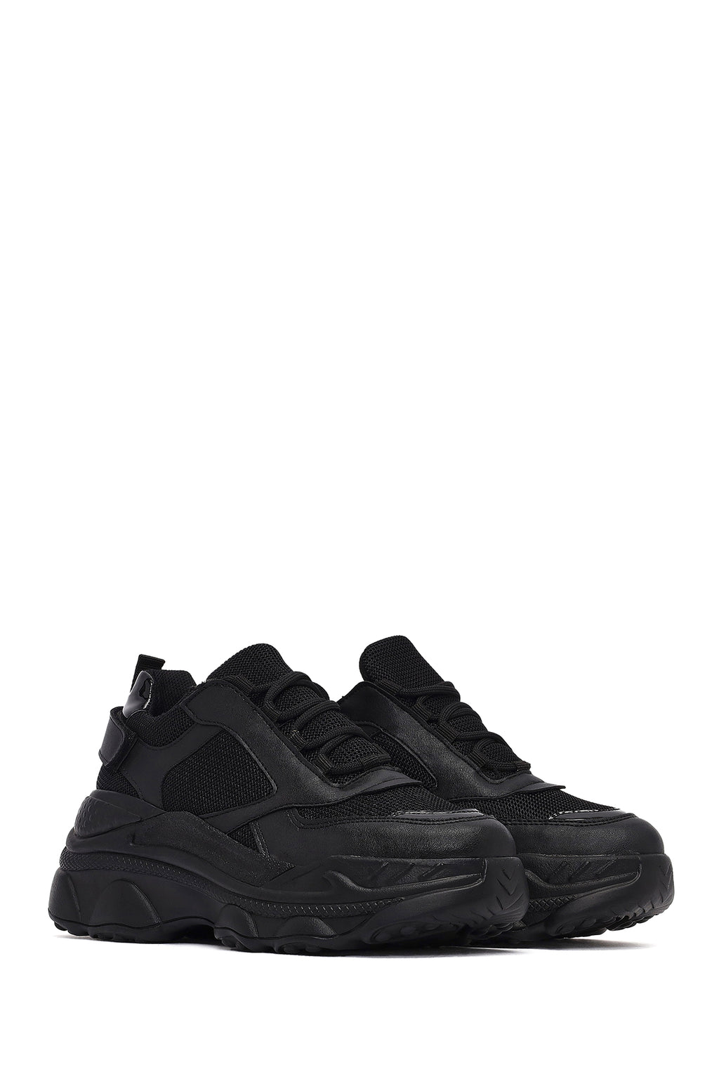 Kadın Siyah Bağcıklı Kalın Tabanlı Sneaker