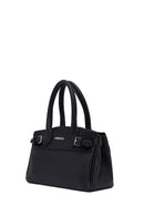 Kadın Siyah Uzun Askılı Klasik Kol Çantası | Derimod Kadın Siyah Uzun Askılı Klasik Kol Çantası | Derimod