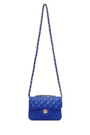 Kadın Mavi Uzun Askılı Kapitone Mini Çapraz Çanta | Derimod Kadın Mavi Uzun Askılı Kapitone Mini Çapraz Çanta | Derimod