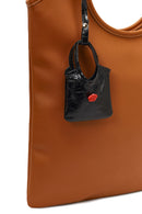 Kadın Taba Aksesuar Detaylı Omuz Çantası | Derimod Kadın Taba Aksesuar Detaylı Omuz Çantası | Derimod