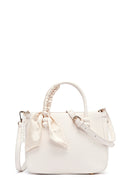 Kadın Beyaz Uzun Askılı Aksesuarlı Kol Çantası | Derimod Kadın Beyaz Uzun Askılı Aksesuarlı Kol Çantası | Derimod