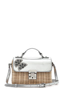 Kadın Gümüş Aksesuarlı Uzun Askılı Hasır Çapraz Çanta | Derimod Kadın Gümüş Aksesuarlı Uzun Askılı Hasır Çapraz Çanta | Derimod