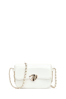 Kadın Beyaz Uzun Askılı Rugan Çapraz Çanta | Derimod Kadın Beyaz Uzun Askılı Rugan Çapraz Çanta | Derimod