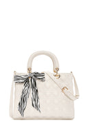 Kadın Krem Uzun Askılı Kapitone Kol Çantası | Derimod Kadın Krem Uzun Askılı Kapitone Kol Çantası | Derimod