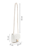 Kadın Beyaz Uzun Askılı Kapitone Çapraz Çanta | Derimod Kadın Beyaz Uzun Askılı Kapitone Çapraz Çanta | Derimod