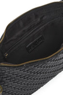 Women's Black Knitted Patterned Shoulder Bag | Derimod Women's Black Knitted Patterned Shoulder Bag | Derimod