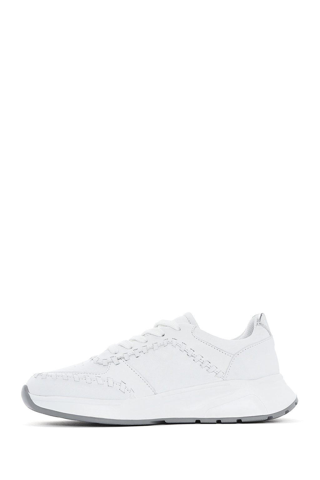 Kadın Beyaz Bağcıklı Kalın Tabanlı Deri Sneaker