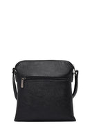 Kadın Siyah Uzun Askılı Püsküllü Çapraz Çanta | Derimod Kadın Siyah Uzun Askılı Püsküllü Çapraz Çanta | Derimod