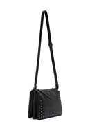 Kadın Siyah Uzun Askılı Metal Detaylı Çapraz Çanta | Derimod Kadın Siyah Uzun Askılı Metal Detaylı Çapraz Çanta | Derimod