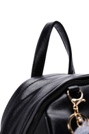 Kadın Siyah Aksesuarlı Sırt Çantası | Derimod Kadın Siyah Aksesuarlı Sırt Çantası | Derimod