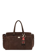 Kadın Kahverengi Uzun Askılı Aksesuarlı Süet Kol Çantası | Derimod Kadın Kahverengi Uzun Askılı Aksesuarlı Süet Kol Çantası | Derimod