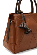 Kadın Taba Uzun Askılı Aksesuar Detaylı Kol Çantası | Derimod Kadın Taba Uzun Askılı Aksesuar Detaylı Kol Çantası | Derimod