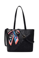 Kadın Siyah Uzun Askılı Aksesuarlı Örgü Omuz Çantası | Derimod Kadın Siyah Uzun Askılı Aksesuarlı Örgü Omuz Çantası | Derimod