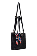 Kadın Siyah Uzun Askılı Aksesuarlı Örgü Omuz Çantası | Derimod Kadın Siyah Uzun Askılı Aksesuarlı Örgü Omuz Çantası | Derimod