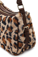 Kadın Leopar Uzun Askılı Peluş Omuz Çantası | Derimod Kadın Leopar Uzun Askılı Peluş Omuz Çantası | Derimod