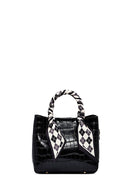 Kadın Siyah Uzun Askılı Kroko Desenli Mini Kol Çantası | Derimod Kadın Siyah Uzun Askılı Kroko Desenli Mini Kol Çantası | Derimod