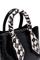 Kadın Siyah Uzun Askılı Kroko Desenli Mini Kol Çantası | Derimod Kadın Siyah Uzun Askılı Kroko Desenli Mini Kol Çantası | Derimod