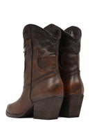 Kadın Kahverengi Kısa Kalın Topuklu Deri Kovboy Bot | Derimod Kadın Kahverengi Kısa Kalın Topuklu Deri Kovboy Bot | Derimod