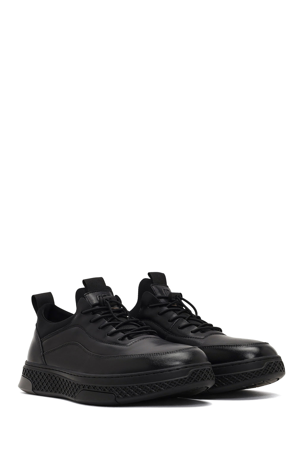 Erkek Siyah Bağcıklı Kalın Tabanlı Deri Sneaker