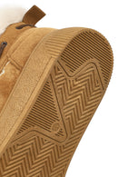 Kadın Taba Kalın Tabanlı Püsküllü Süet Teddy Bot | Derimod Kadın Taba Kalın Tabanlı Püsküllü Süet Teddy Bot | Derimod