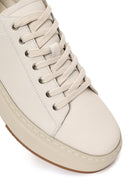 Erkek Beyaz Bağcıklı Kalın Tabanlı Deri Sneaker | Derimod Erkek Beyaz Bağcıklı Kalın Tabanlı Deri Sneaker | Derimod