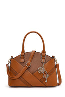 Kadın Taba Uzun Askılı Aksesuarlı Kol Çantası | Derimod Kadın Taba Uzun Askılı Aksesuarlı Kol Çantası | Derimod