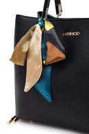 Kadın Siyah Uzun Askılı Aksesuarlı Kol Çantası | Derimod Kadın Siyah Uzun Askılı Aksesuarlı Kol Çantası | Derimod