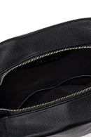 Kadın Siyah Uzun Askılı Kol Çantası | Derimod Kadın Siyah Uzun Askılı Kol Çantası | Derimod