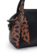 Kadın Siyah Uzun Askılı Kol Çantası | Derimod Kadın Siyah Uzun Askılı Kol Çantası | Derimod