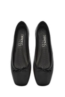 Kadın Siyah Fiyonklu Deri Babet | Derimod Kadın Siyah Fiyonklu Deri Babet | Derimod