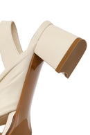 Kadın Krem Kısa Kalın Topuklu Deri Sandalet | Derimod Kadın Krem Kısa Kalın Topuklu Deri Sandalet | Derimod
