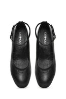 Kadın Siyah Bilekten Tokalı Kalın Kısa Topuklu Deri Ayakkabı | Derimod Kadın Siyah Bilekten Tokalı Kalın Kısa Topuklu Deri Ayakkabı | Derimod