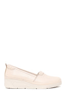 Kadın Krem Dolgu Topuklu Deri Konfor Loafer | Derimod Kadın Krem Dolgu Topuklu Deri Konfor Loafer | Derimod