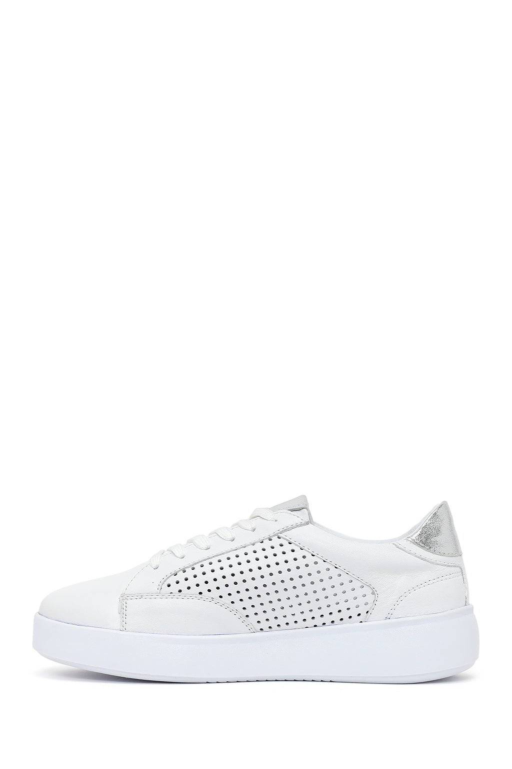 Kadın Beyaz Bağcıklı Kalın Tabanlı Deri Sneaker