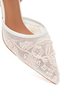 Kadın Beyaz Bilekten Tokalı Çiçek Nakışlı Arkası Açık İnce Topuklu Ayakkabı | Derimod Kadın Beyaz Bilekten Tokalı Çiçek Nakışlı Arkası Açık İnce Topuklu Ayakkabı | Derimod