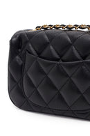 Kadın Siyah Zincir Askılı Mini Kapitone Çapraz Çanta | Derimod Kadın Siyah Zincir Askılı Mini Kapitone Çapraz Çanta | Derimod