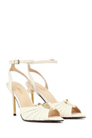 Kadın Beyaz Bilekten Tokalı İnce Topuklu Deri Sandalet | Derimod Kadın Beyaz Bilekten Tokalı İnce Topuklu Deri Sandalet | Derimod