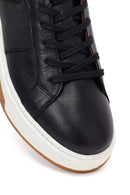 Erkek Siyah Kalın Tabanlı Bağcıklı Deri Sneaker | Derimod Erkek Siyah Kalın Tabanlı Bağcıklı Deri Sneaker | Derimod