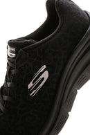 Skechers Kadın Beyaz Bobs Arch Comfort Bağcıklı Kalın Tabanlı Deri Sneaker | Derimod Skechers Kadın Beyaz Bobs Arch Comfort Bağcıklı Kalın Tabanlı Deri Sneaker | Derimod