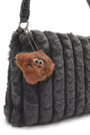 Kadın Gri Aksesuar Detaylı Peluş Omuz Çantası | Derimod Kadın Gri Aksesuar Detaylı Peluş Omuz Çantası | Derimod