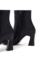Woman Black Zip Closure Thick-Heeled Leather Boots | Derimod Woman Black Zip Closure Thick-Heeled Leather Boots | Derimod