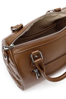 Kadın Vizon Uzun Askılı Aksesuarlı Kapitone Desenli Kol Çantası | Derimod Kadın Vizon Uzun Askılı Aksesuarlı Kapitone Desenli Kol Çantası | Derimod