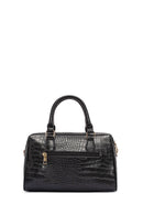 Kadın Siyah Uzun Askılı Aksesuar Detaylı Kol Çantası | Derimod Kadın Siyah Uzun Askılı Aksesuar Detaylı Kol Çantası | Derimod