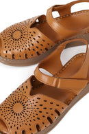Woman Tan Patterned Thick-Soled Leather Comfort Sandal | Derimod Woman Tan Patterned Thick-Soled Leather Comfort Sandal | Derimod