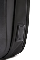 D-Pack Erkek Siyah Teknolojik Hardcase Uzun Askılı Omuz Çantası | Derimod